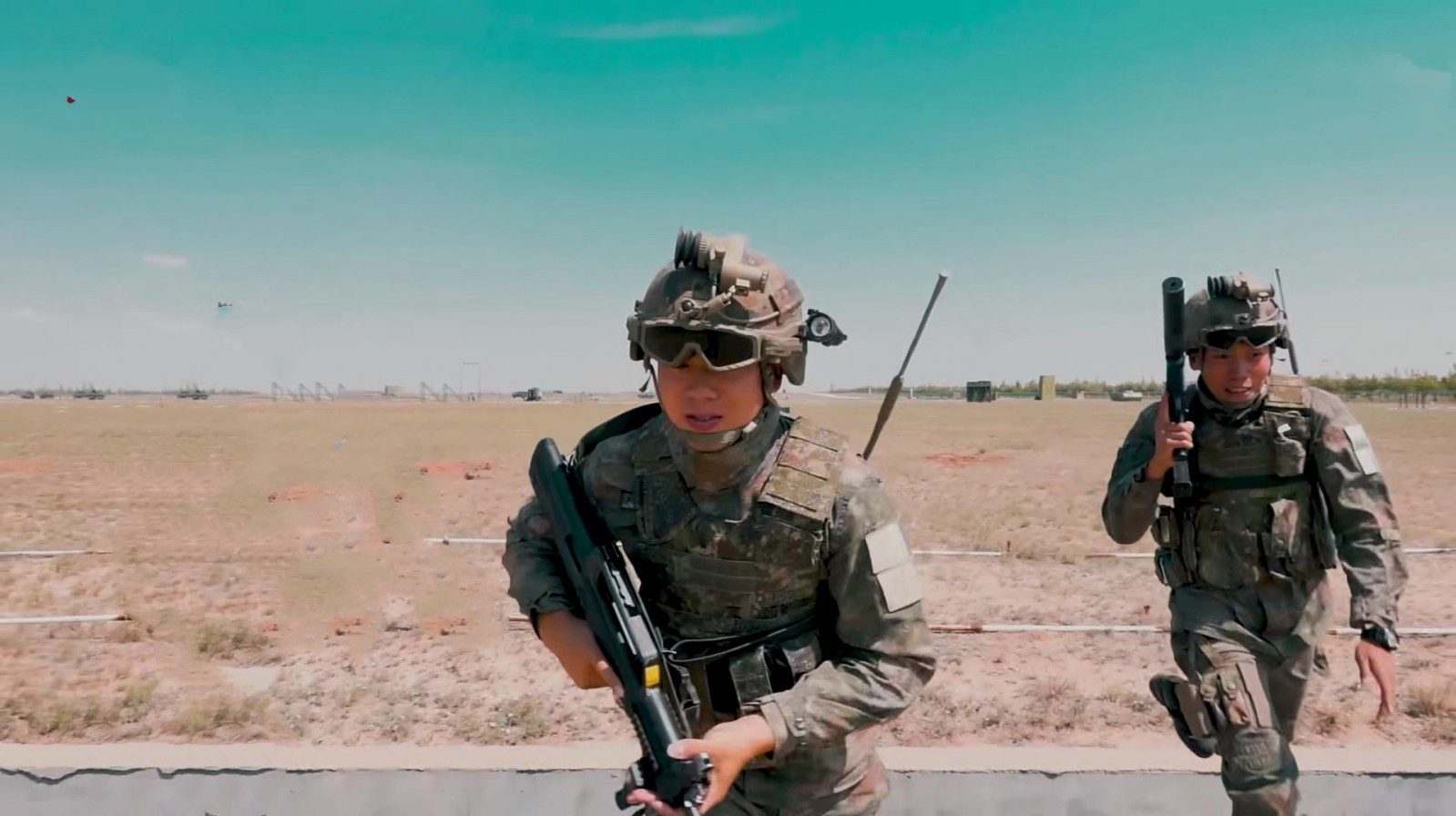 美国负责设想中国负责实现,今天的解放军新式步兵*器武**和装备清单