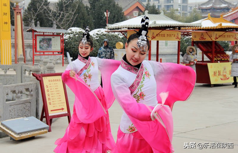 戏雪游乐场项目,戏雪乐园雪人
