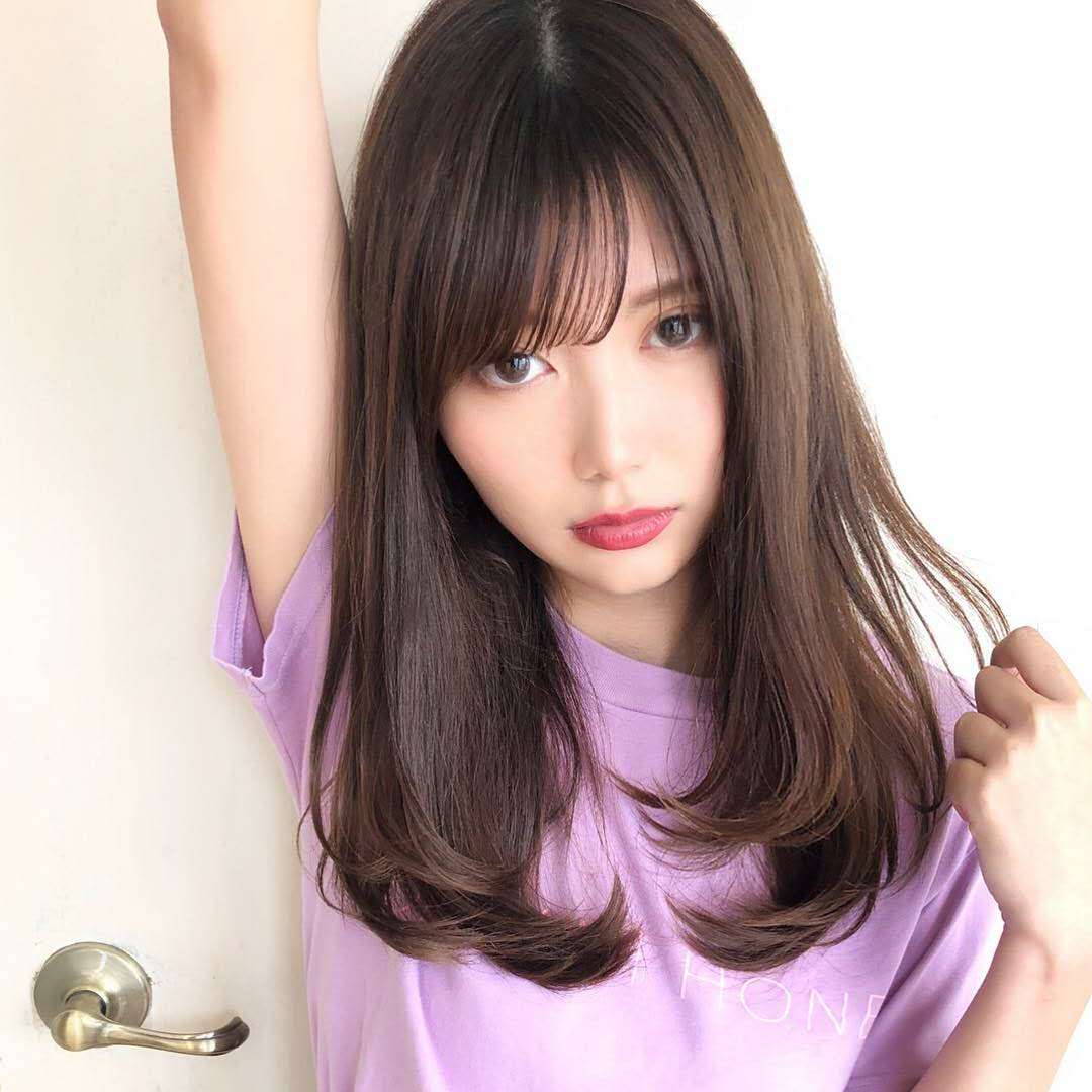 发量多蓬松发质硬适合什么发型,发量多蓬松发质硬适合的发型