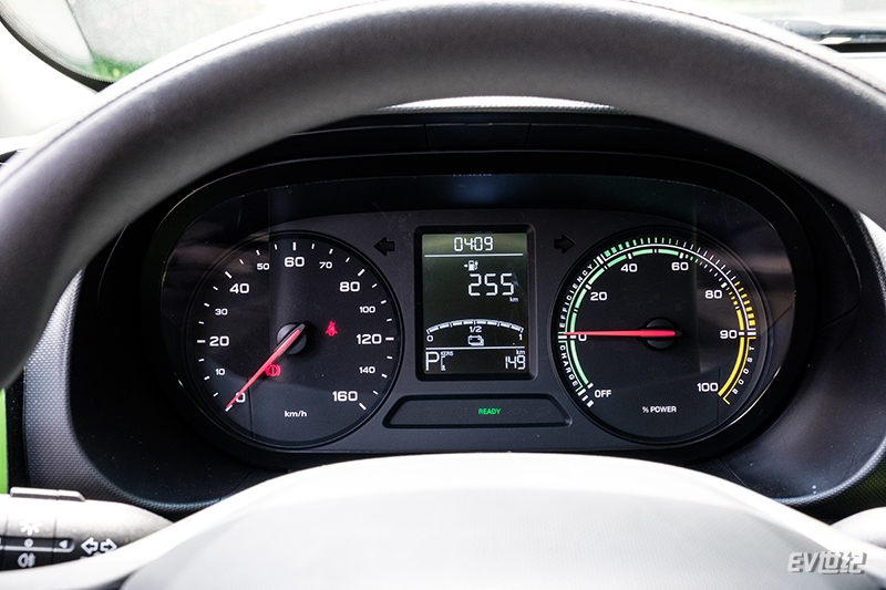 续航300km5万左右纯电车推荐快充,上汽科莱威新四座续航