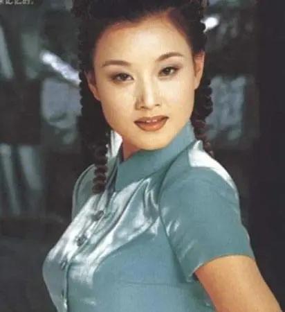 还记得唱《辣妹子》的*祖英宋**吗,她如今过得怎么样?