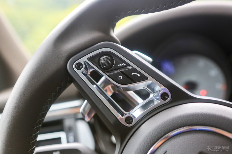 2019款保时捷macans运动suv之选 (2022款保时捷macan s深度试驾2.9t)