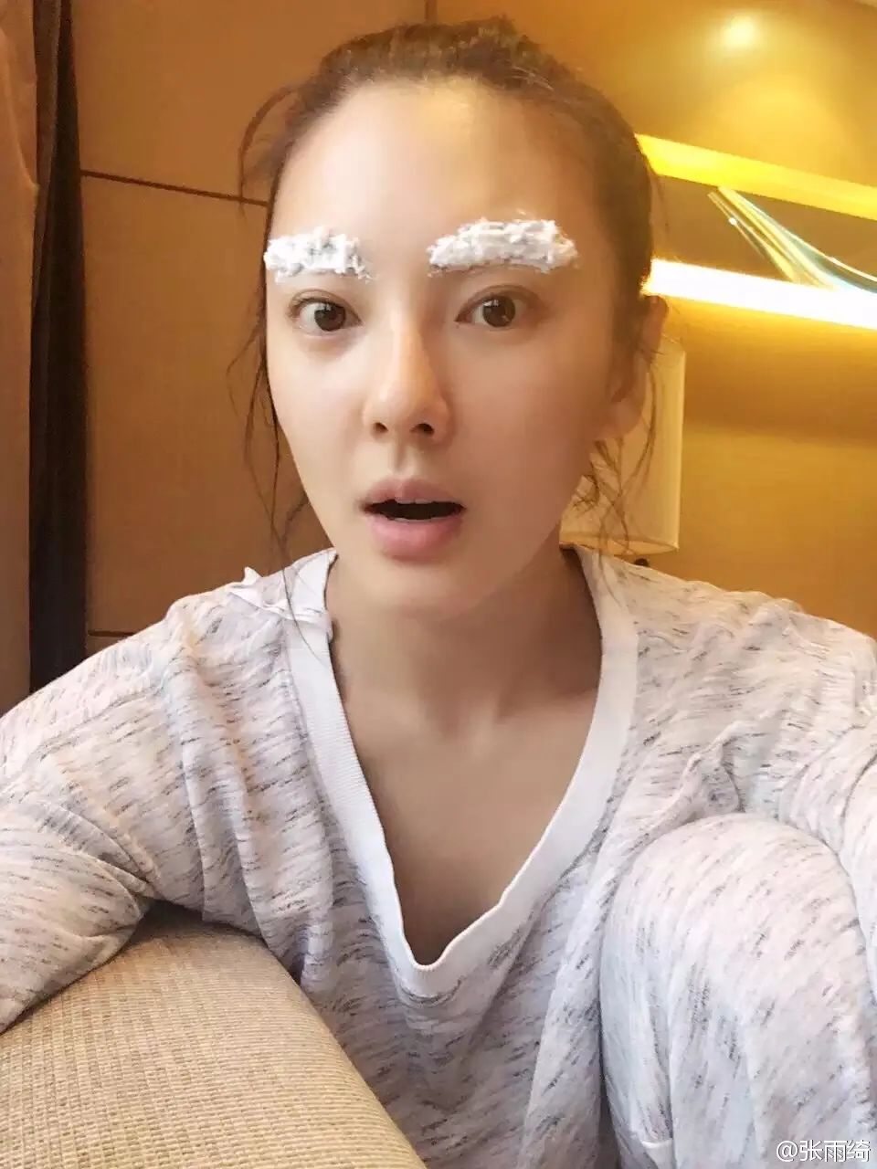 景甜眉毛属于什么眉形,景甜粗眉跟细眉的区别