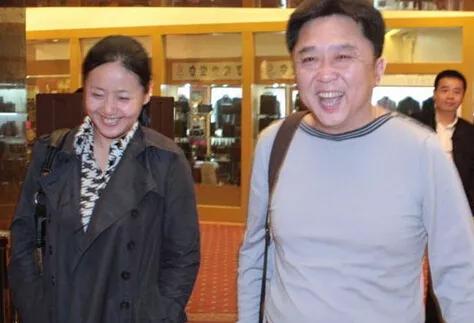 于谦老婆白慧明个人资料,于谦媳妇白慧明比于谦小多少