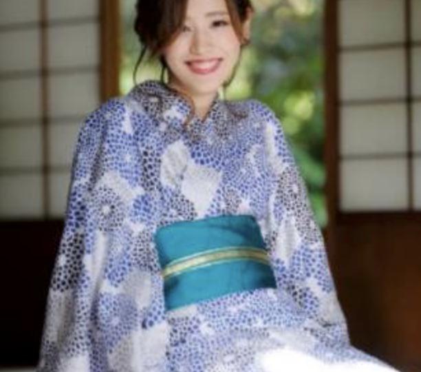 日本美女牙医护士变身网红,吸引大批网友挤满诊所看病