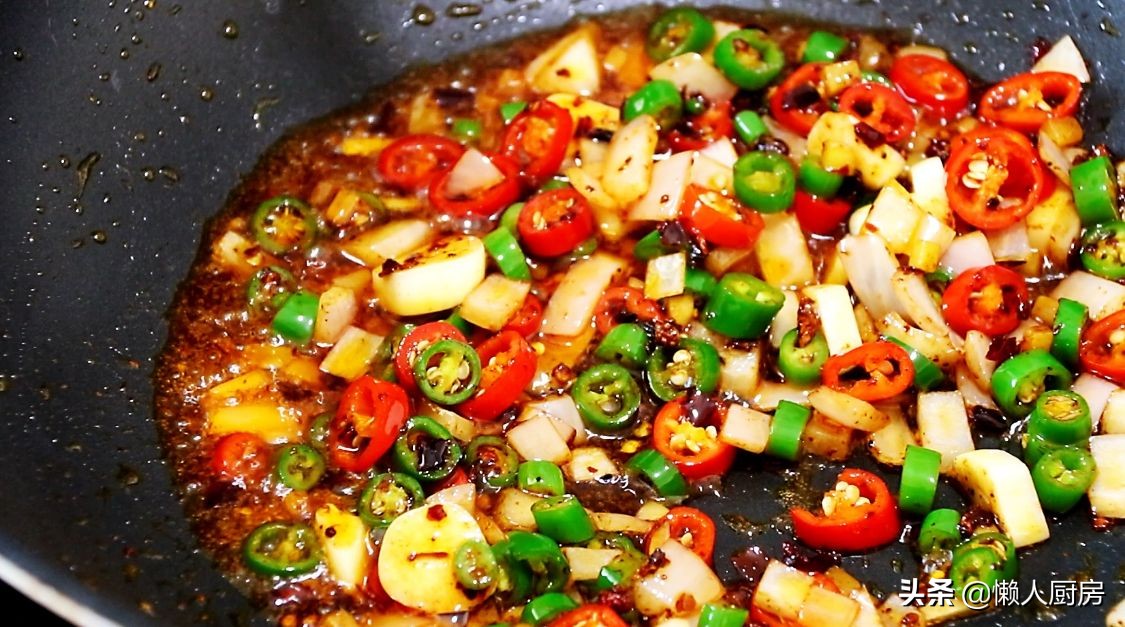 吃虾要不要揪尾巴,吃虾应该先剔虾线还是煮完再剔