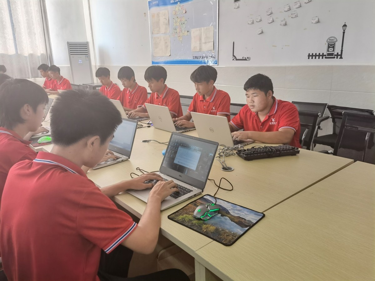 康展职教｜康展IT专业部开展“以字会友”打字比赛