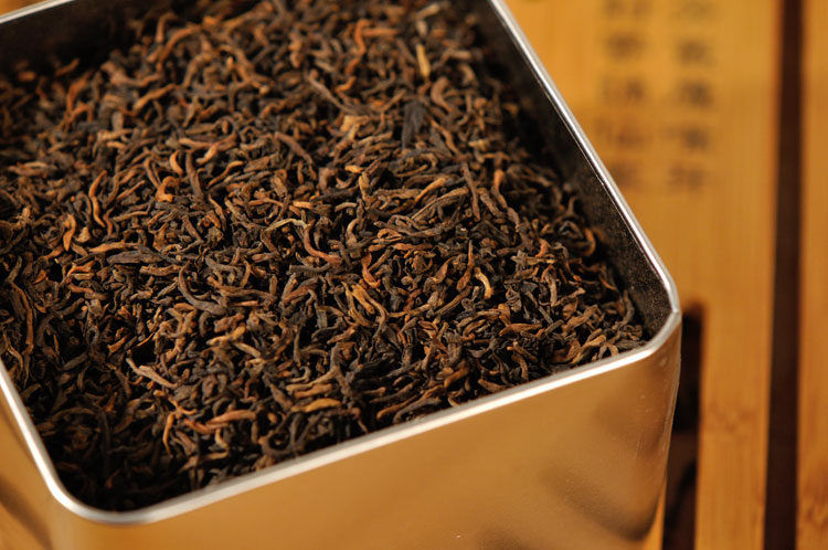 普洱茶紧压技术有哪些特点,普洱茶生茶紧压茶好坏之分