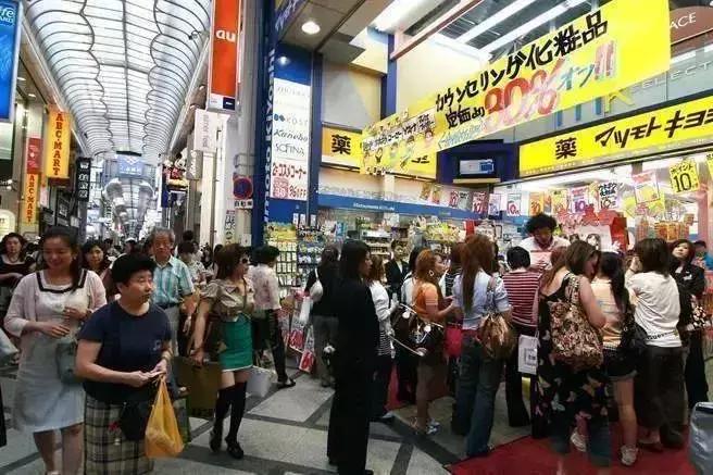国内的日本化妆品专柜比比皆是,为什么还要专门飞日本买?