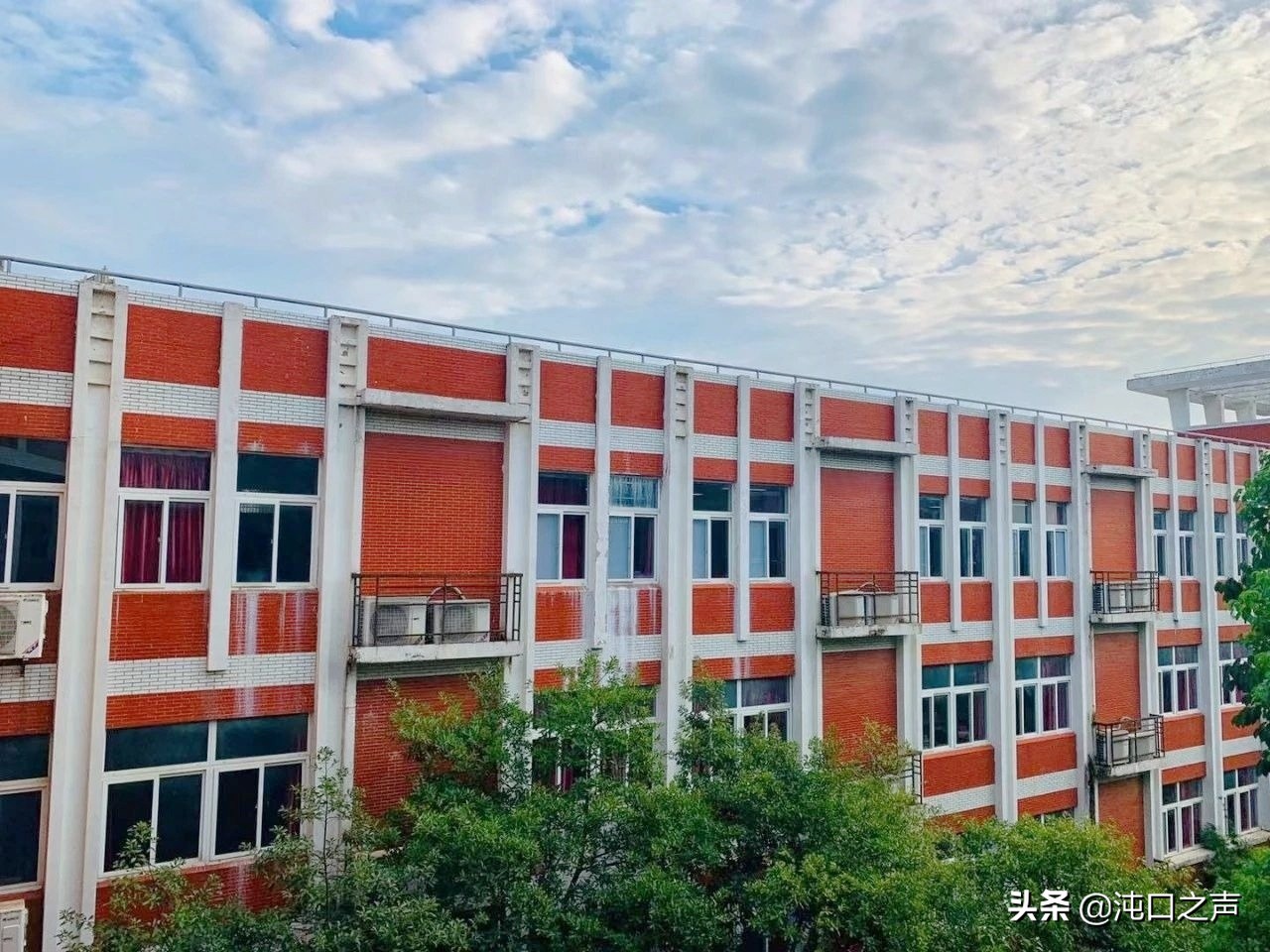 武汉经济开发区第一高中,武汉开发区一中是初中还是高中