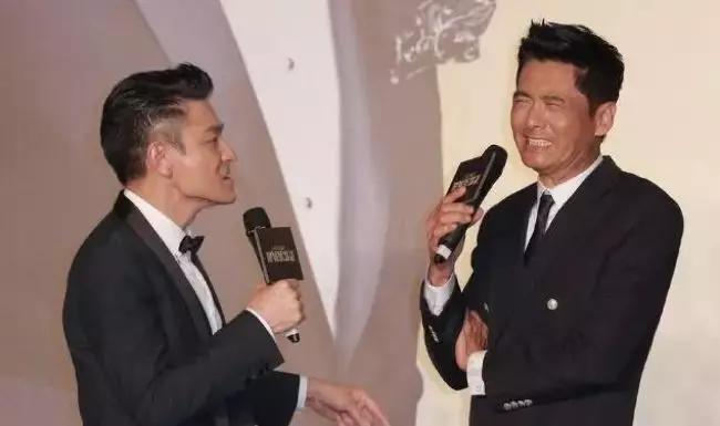 刘德华朱丽倩望百日内完婚,刘德华娶了朱丽倩