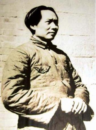 黄祖炎:曾任毛主席秘书,遇刺身亡后,毛主席三次批示:全*党**警惕