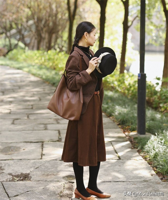 冬日露腿氛围感穿搭,不露脚踝不露腿的穿搭技巧