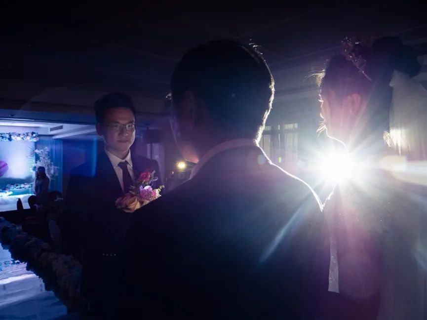 镜头眩光怎么处理ps,镜头眩光控制是什么