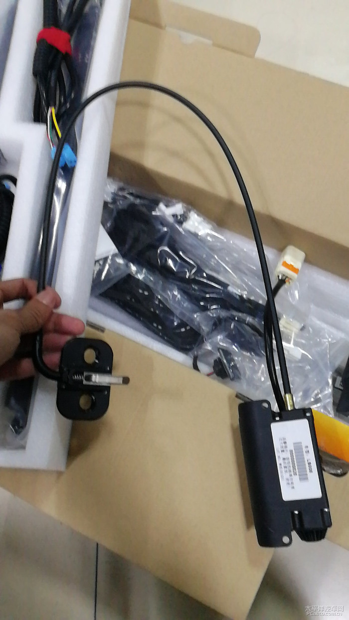 满意的静音电动尾门-门博士产品装车