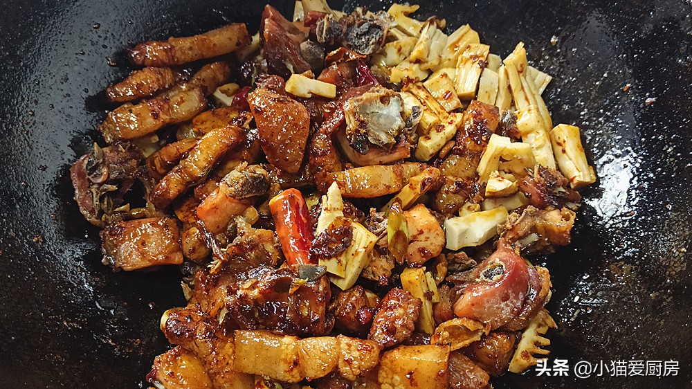 腊鸡怎么做好吃又简单微辣,腊鸡怎么炖汤营养好喝