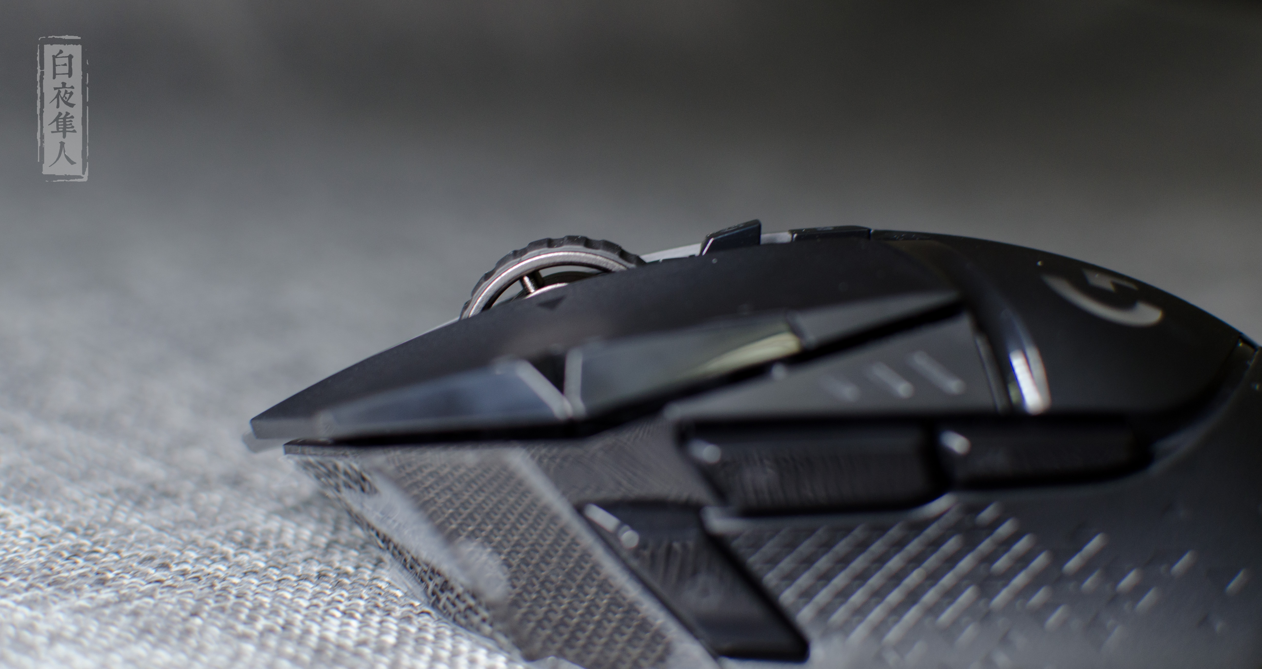 罗技g502lightspeedg502创世者双模式,罗技g502无线版怎样