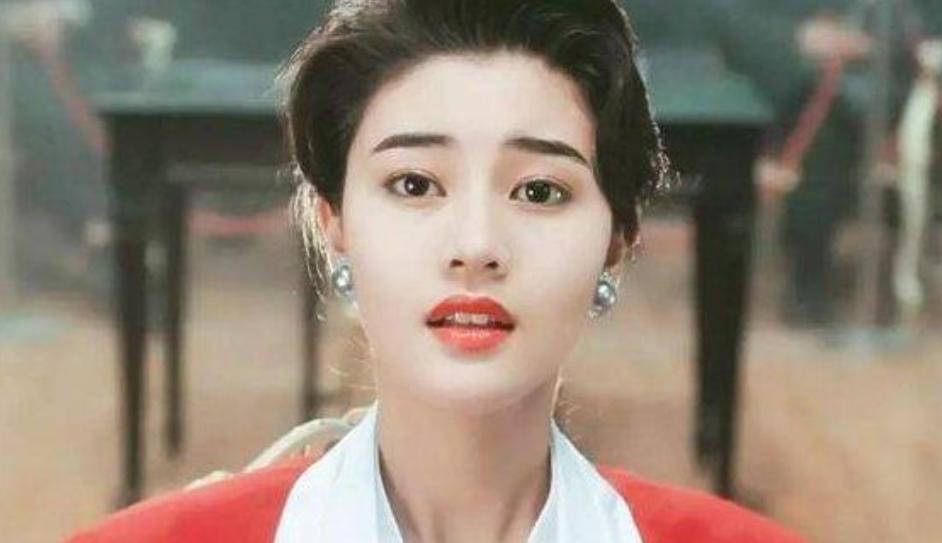 李嘉欣千亿豪门,最强小三收入