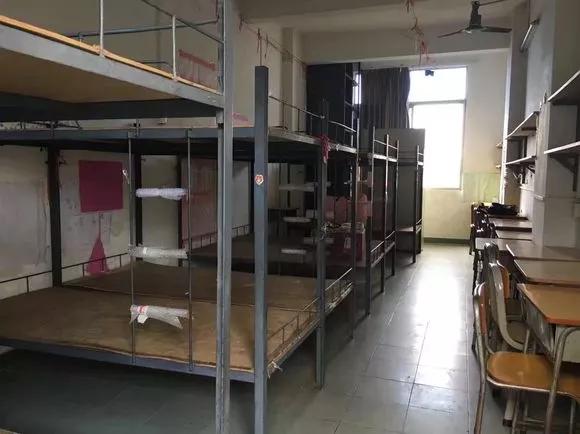 好的大学宿舍和差的大学的对比,大学宿舍差距大