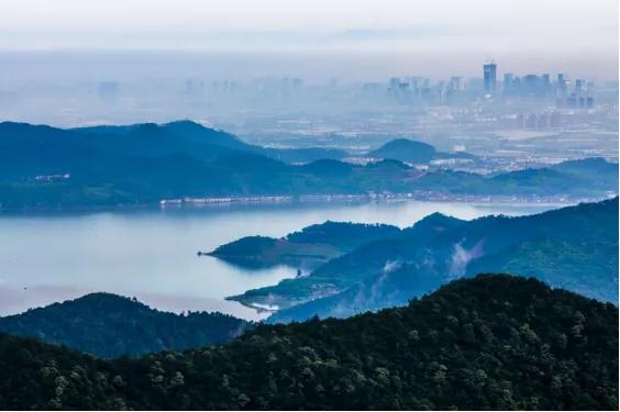 透明测评丨生态+经济+交通三重利好叠加，2.5万/平值不值？