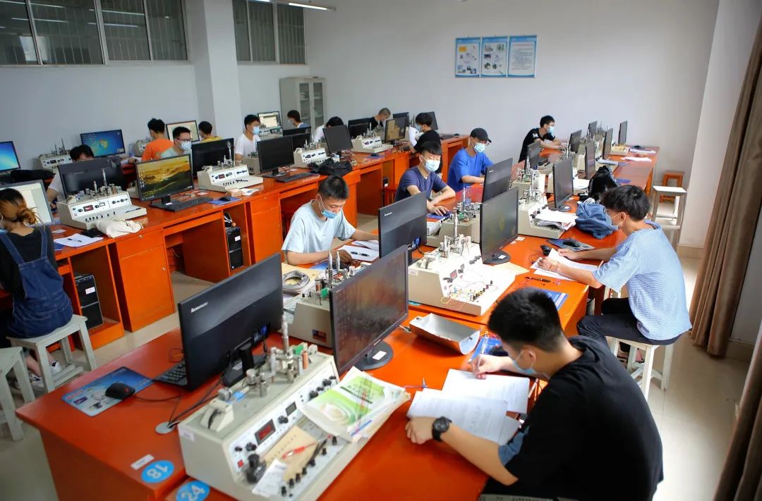 高考之后应该做什么工作好,高考之后应该做什么工作