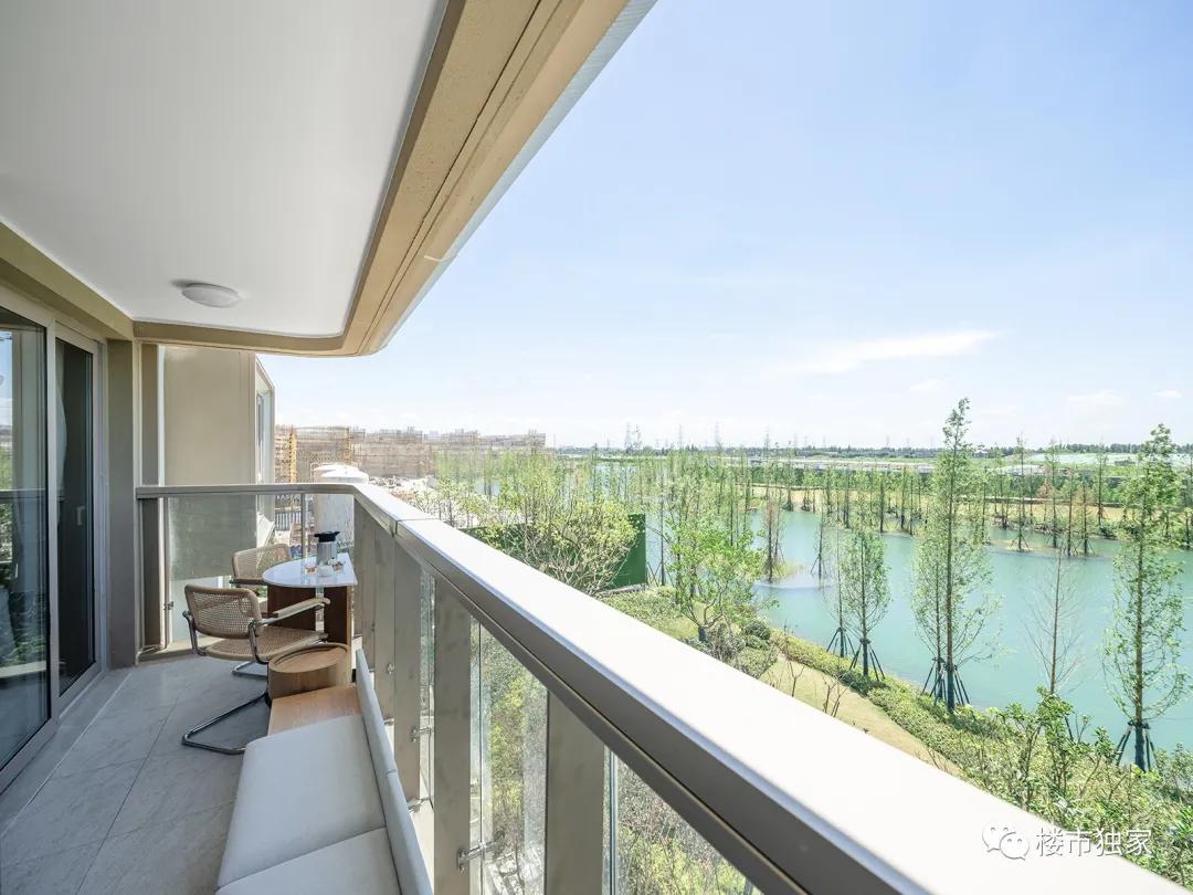 虹桥万科一线湖景房,万科145平叠墅