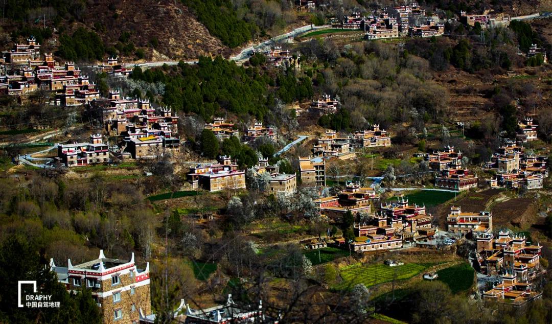 川西赏秋自驾游最佳路线图,川西最美秋色环线