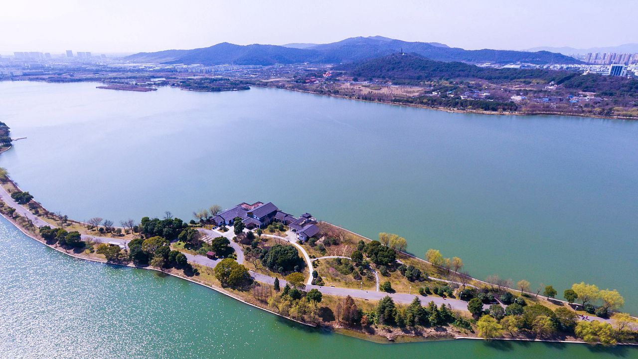 「11.05域名早知道」“福特”双拼.com超30万结拍