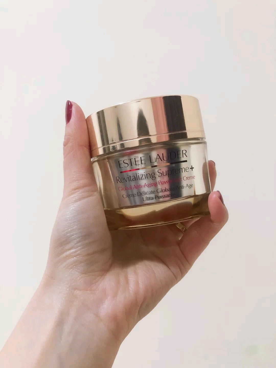 雅诗兰黛资生堂必买清单,雅诗兰黛和资生堂哪个比较好