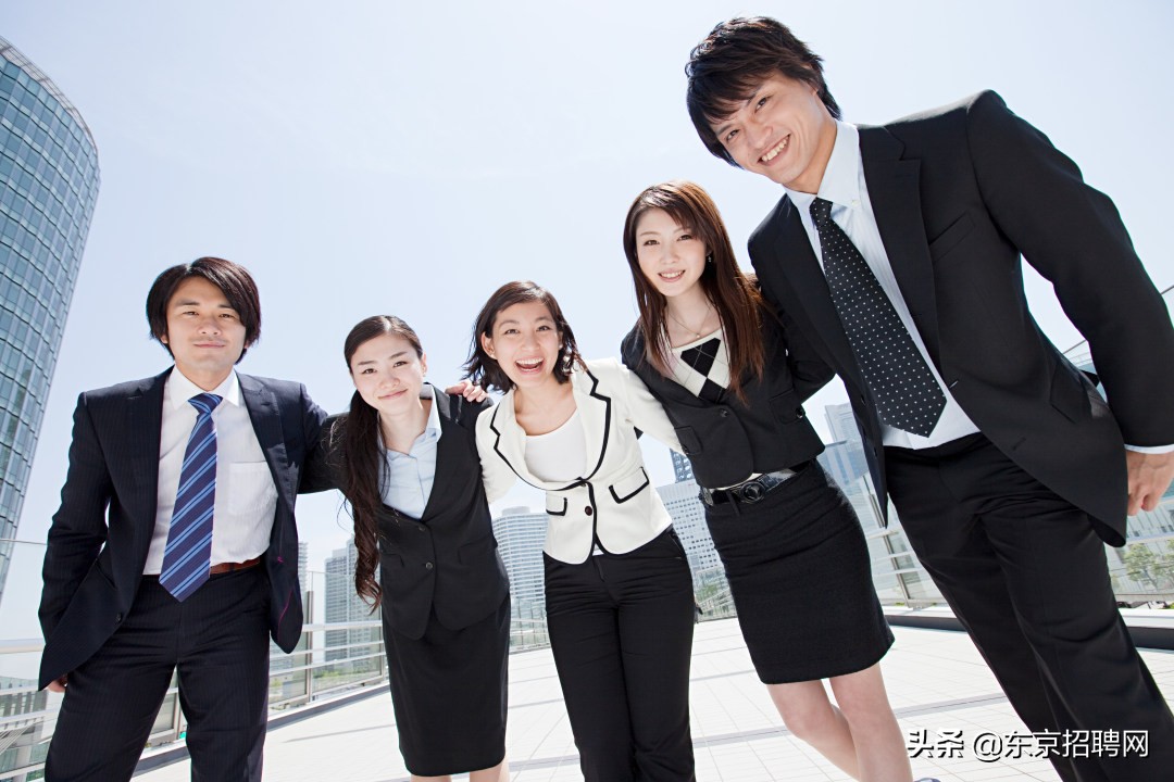 日本高温穿西装,日本上班族西装