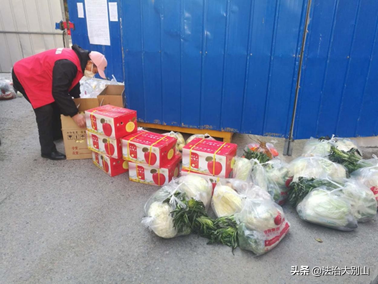 累，但是光荣！为一线干警“代购员”们点赞！