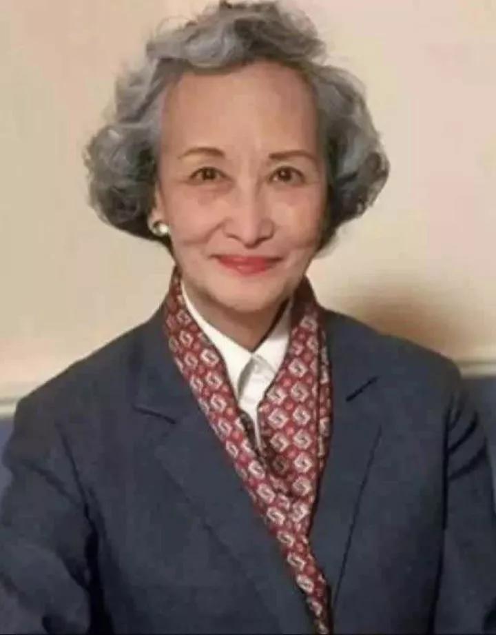 女孩子要怎么样才可以更精致 (女生如何让自己越来越精致)