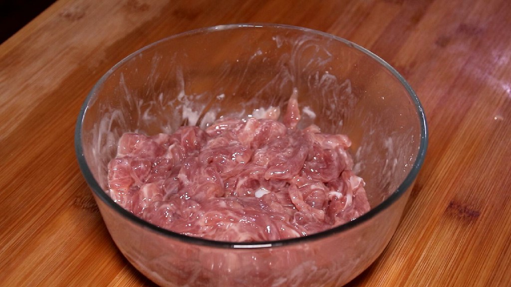 炒好的肉怎么做才不柴呢,三个小技巧让炒出来的肉又滑又嫩