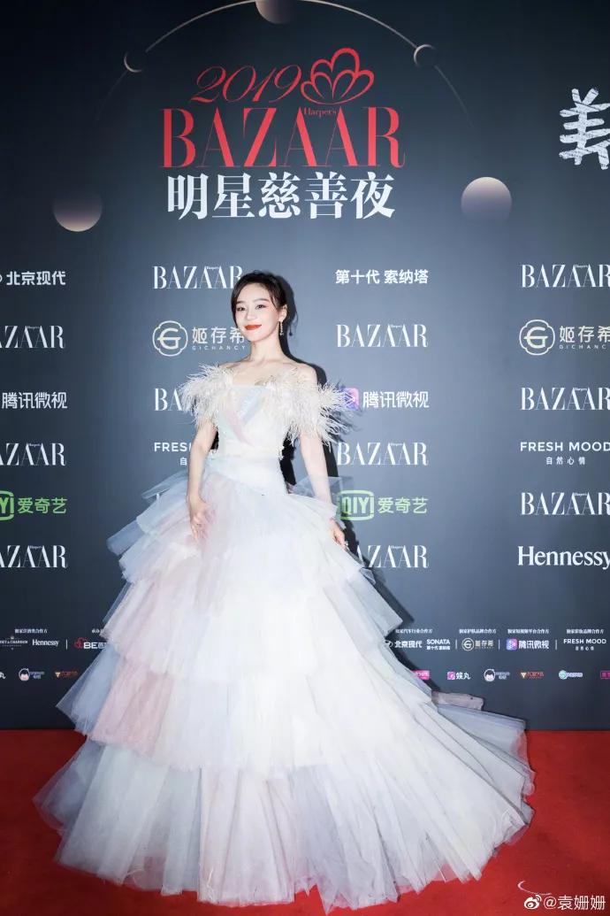 马甲线女王袁姗姗打拳击,袁姗姗马甲线女王全集