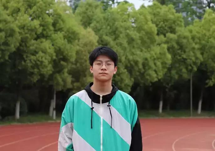 世界前十大学录取通知书,同时获得世界十所大学录取通知书