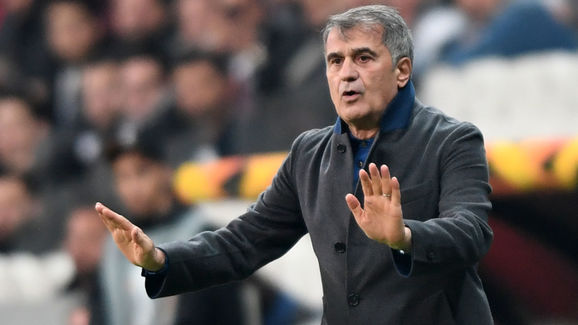 欧冠卡里乌斯灾难级,卡里乌斯黄油手哪场比赛