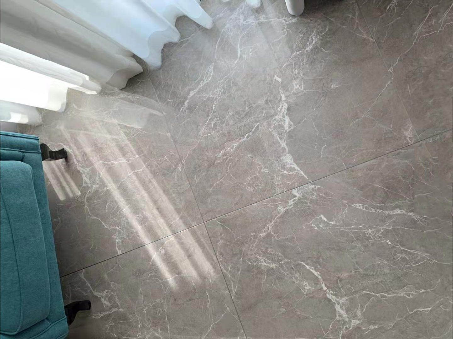 瓷砖勾缝与美缝的区别,瓷砖勾缝与美缝有什么区别