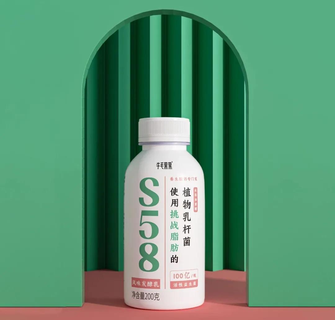 立足青藏高原优质奶源，牛毛黑黑用功能乳品抢占低温酸奶长尾市场