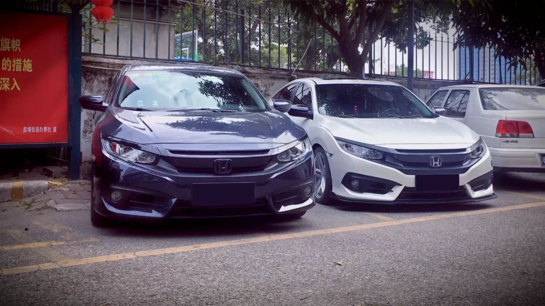 本田思域最畅销的一款,售价12万的本田思域