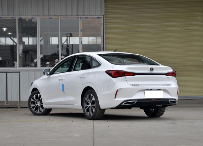 动力好省油耐用操控好的家用车suv,最省油的紧凑级家用轿车试驾