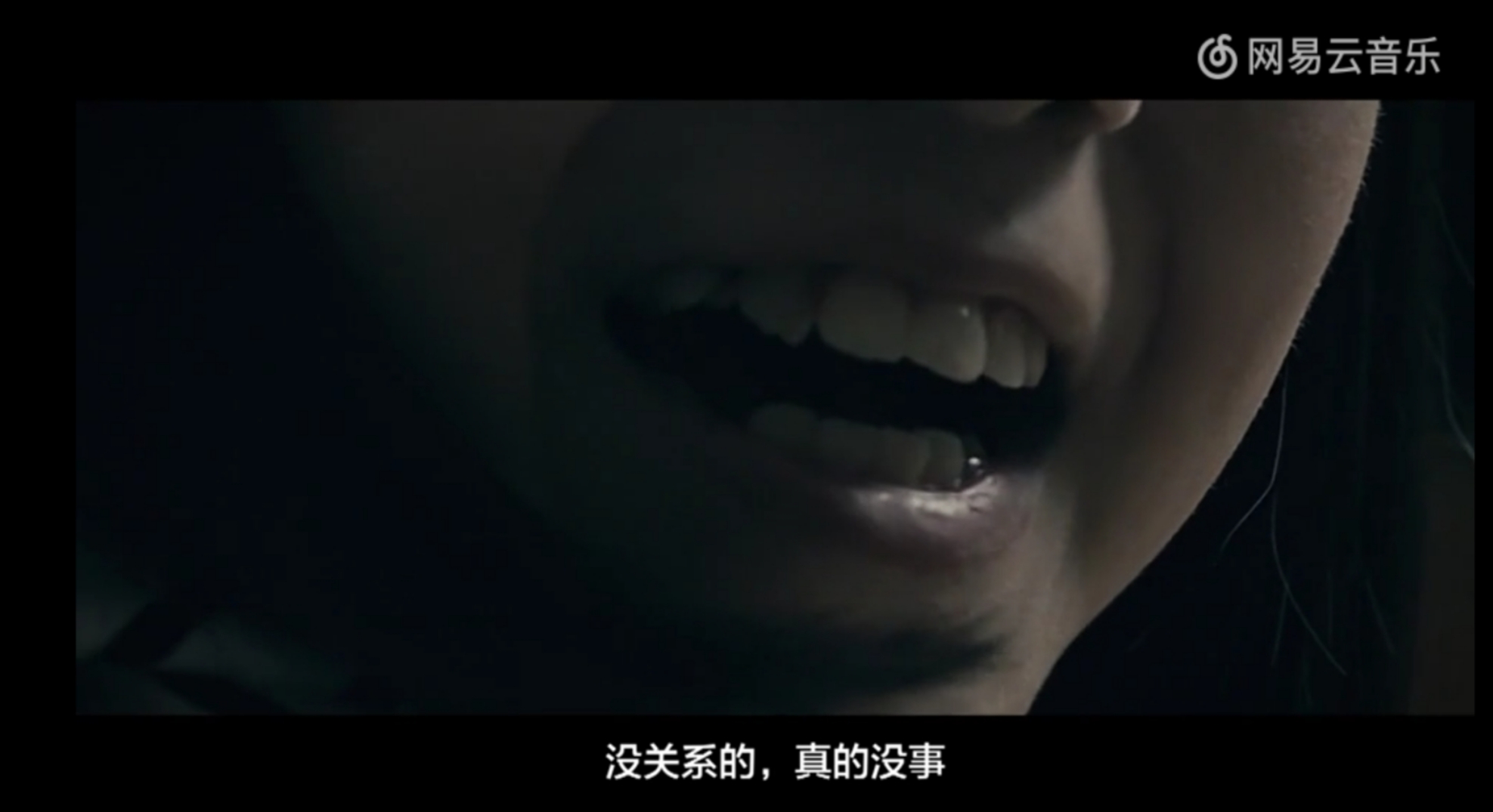 一直假笑可以缓解焦虑,一直在假笑是为什么