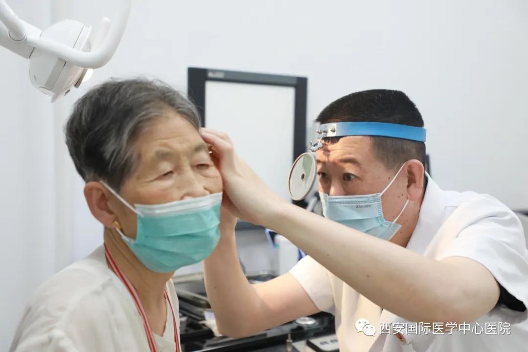 新时代红色军医精神,传承红色军医精神