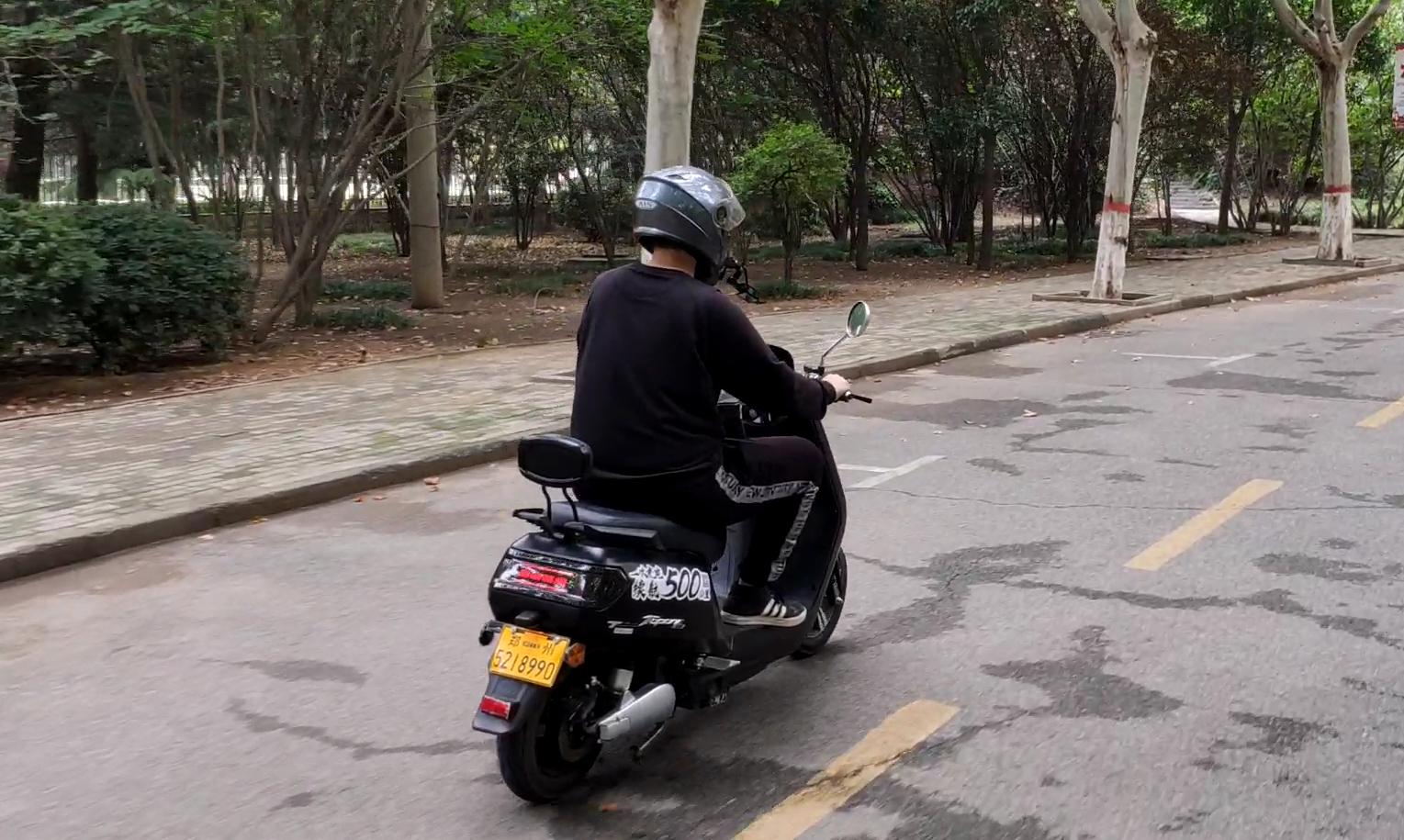 宝岛电动车优缺点,国产踏板电动车试驾视频