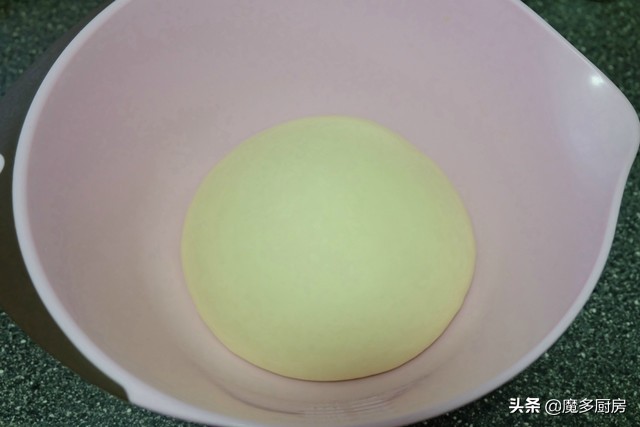 自制披萨的超简单做法,自制披萨最简单的方法