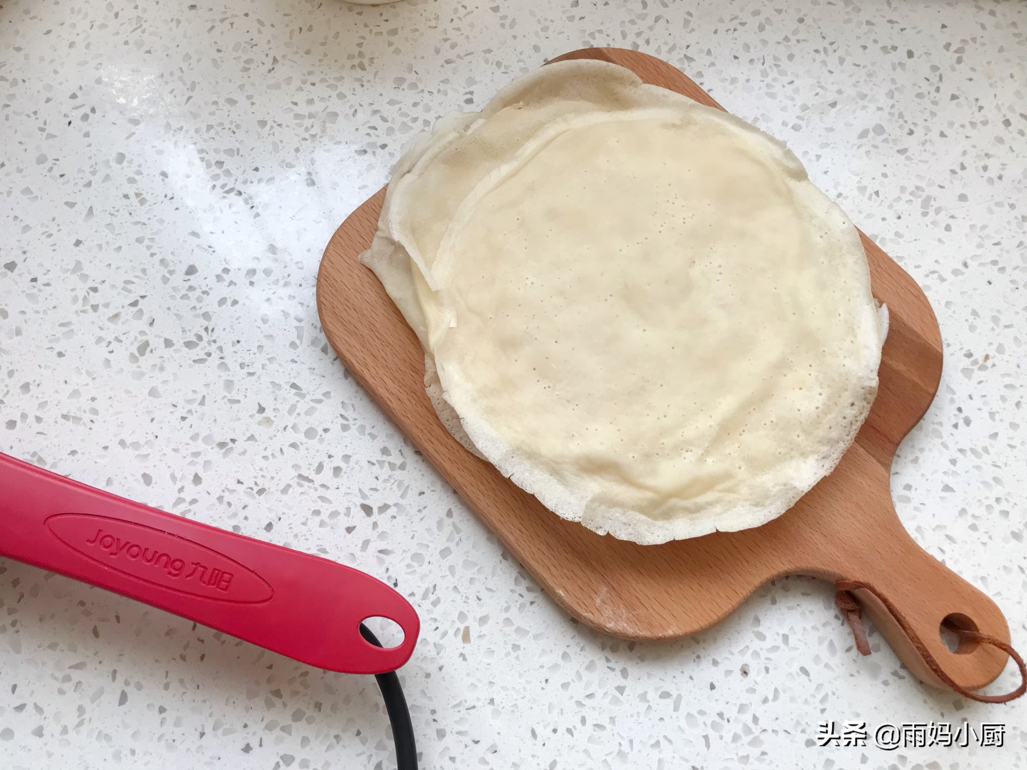 想吃煎饼不用买,在家自制5分钟烙10个,美味又下饭,全家都爱吃