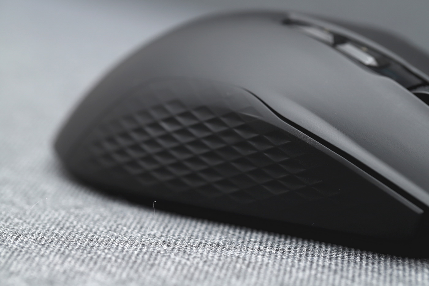 测评吃鸡单手键盘鼠标推荐,绝地求生自动压枪的鼠标推荐