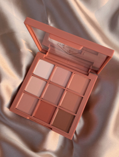 3ce眼影dearnude和smoother对比,3ce最好用最日常的眼影盘