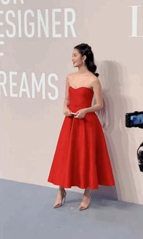 中韩女星撞衫只有林允儿能赢,中韩顶级仙女刘亦菲和孙艺珍撞衫