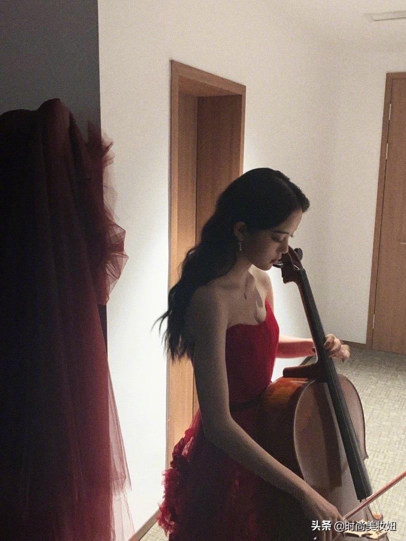 欧阳娜娜内衣品牌urbans直播,欧阳娜娜代言内衣ubras好吗