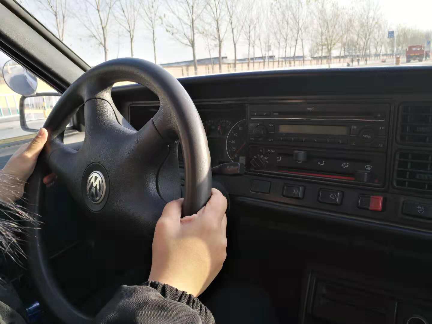 科目二考试熄火算不算停车,科目二倒车熄火扣几分